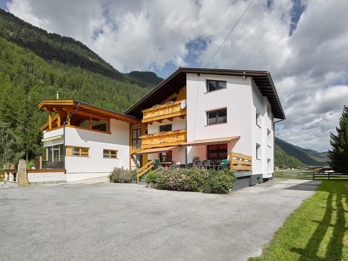 Villa Haus Frieda Längenfeld Exterior foto